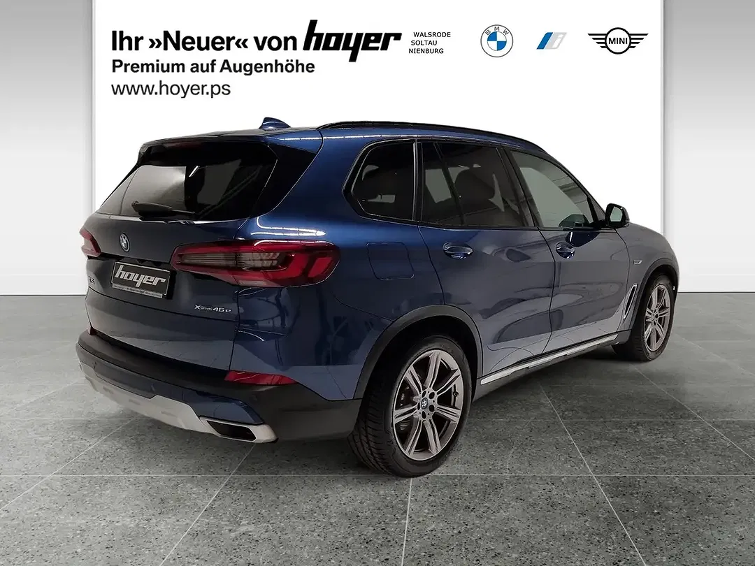BMW X5 - Thumbnail 2
