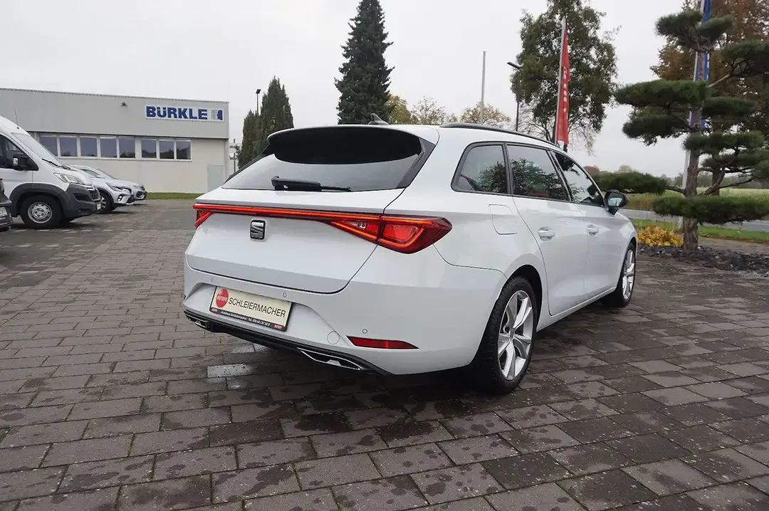SEAT Leon - Thumbnail 6