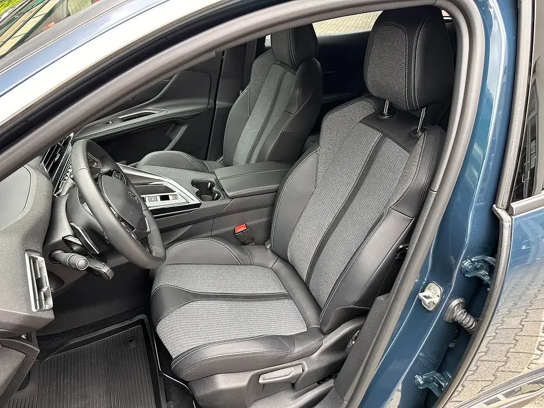 Peugeot 3008 - Thumbnail 26