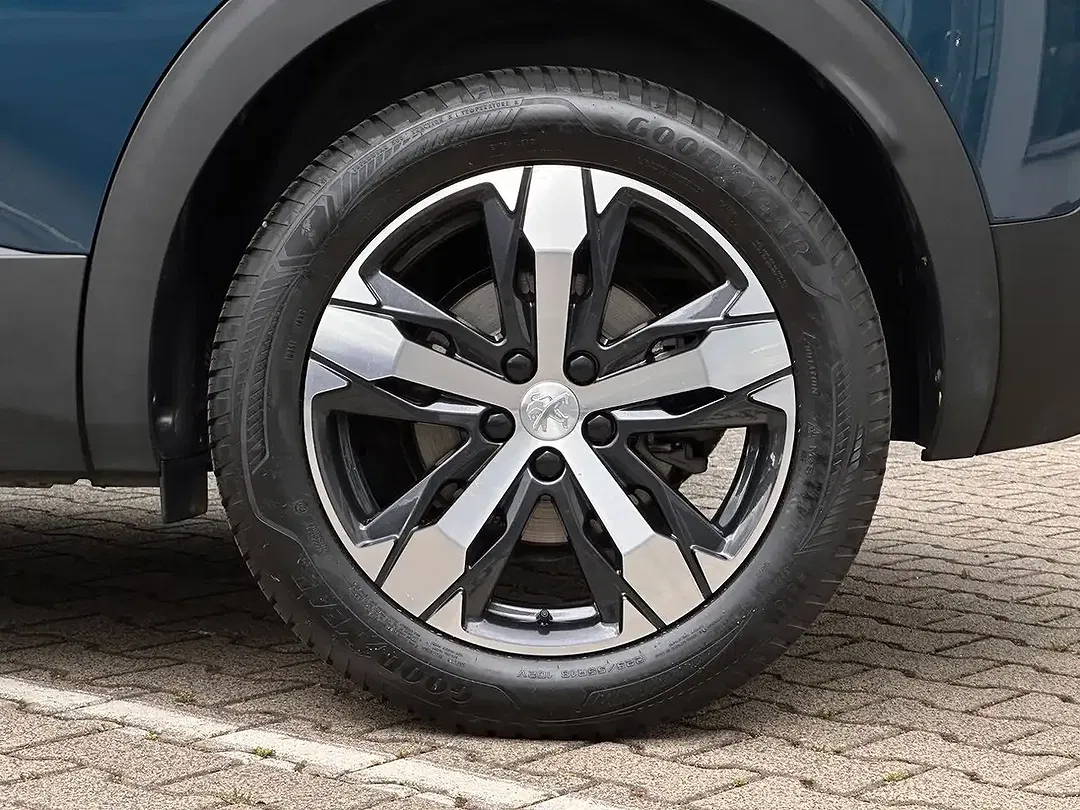 Peugeot 3008 - Thumbnail 8