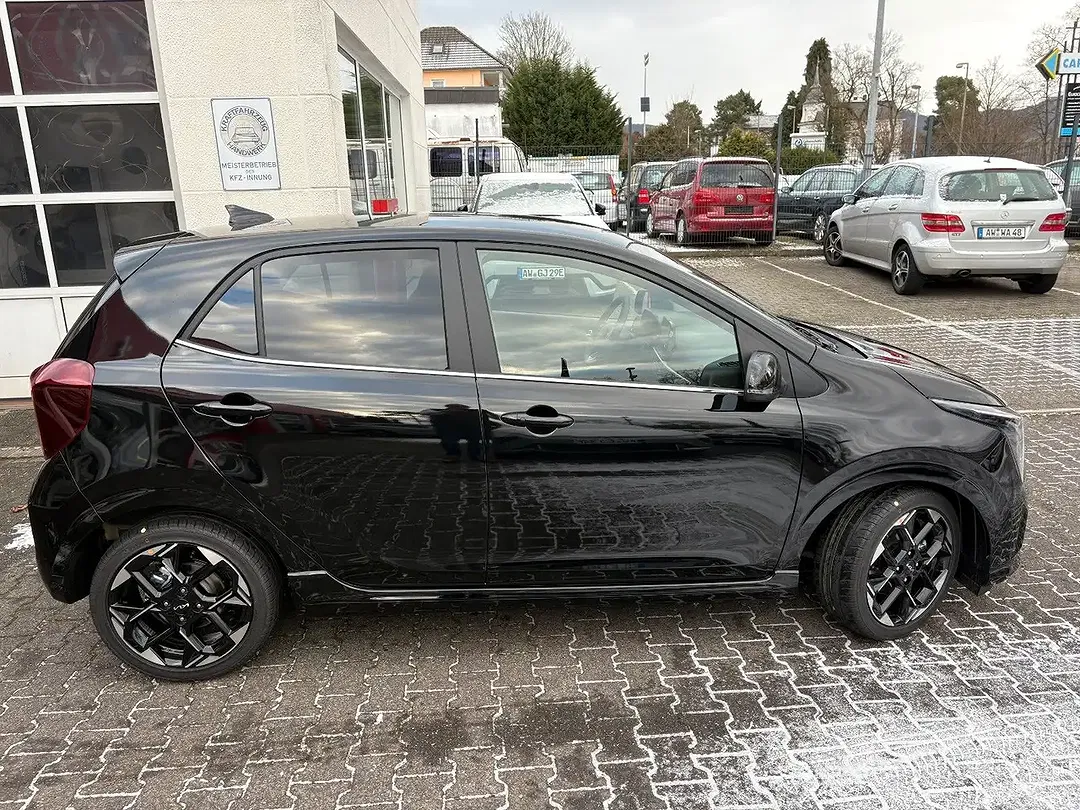 Kia Picanto - Thumbnail 8