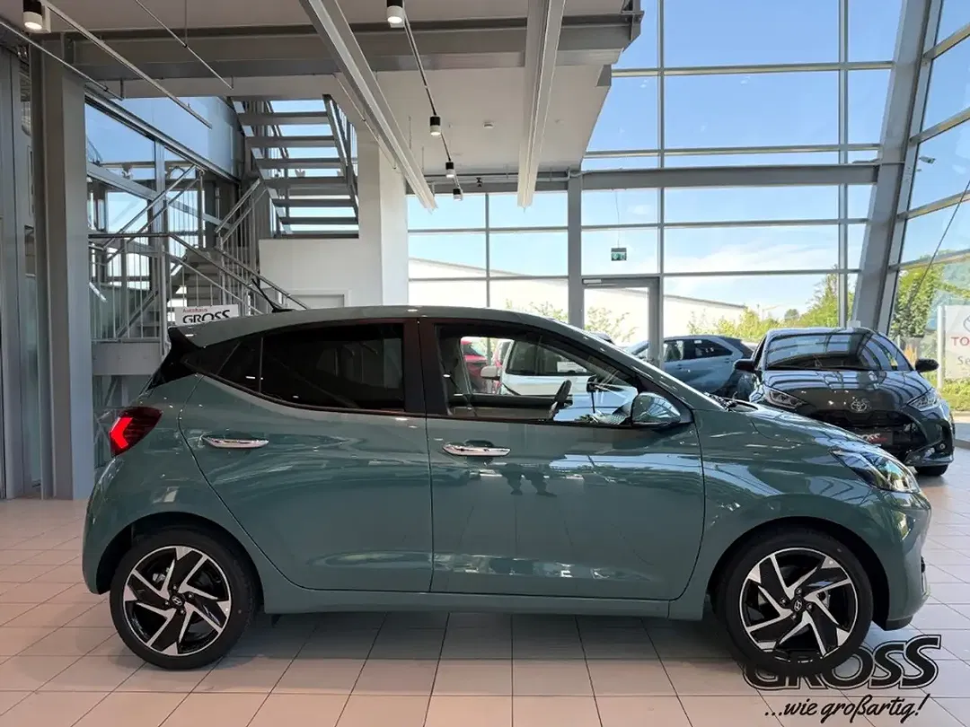 Hyundai i10 - Thumbnail 3