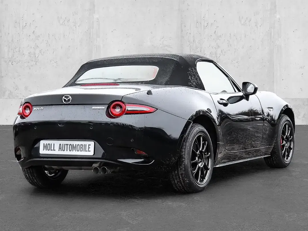 Mazda MX-5 - Thumbnail 2