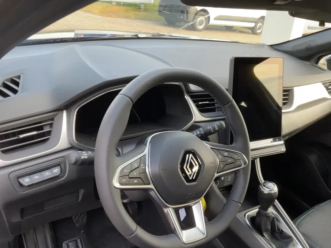 Renault Captur - Thumbnail 8