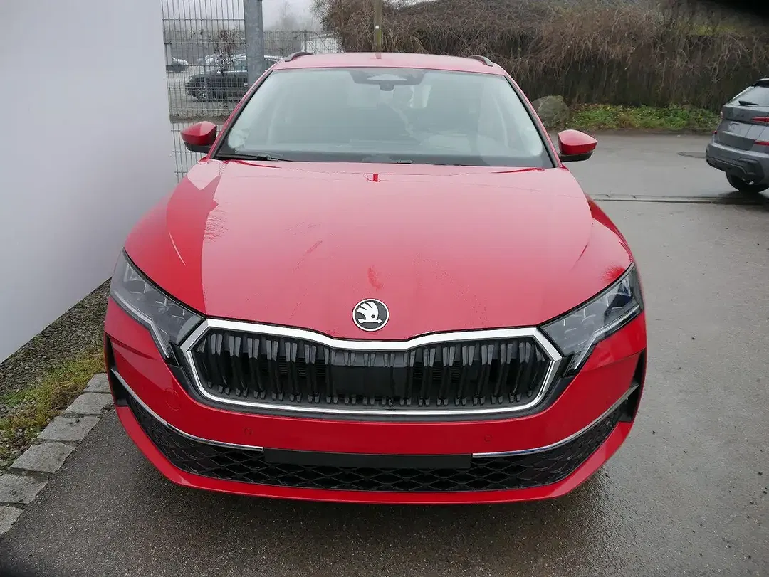 Skoda Octavia - Thumbnail 8