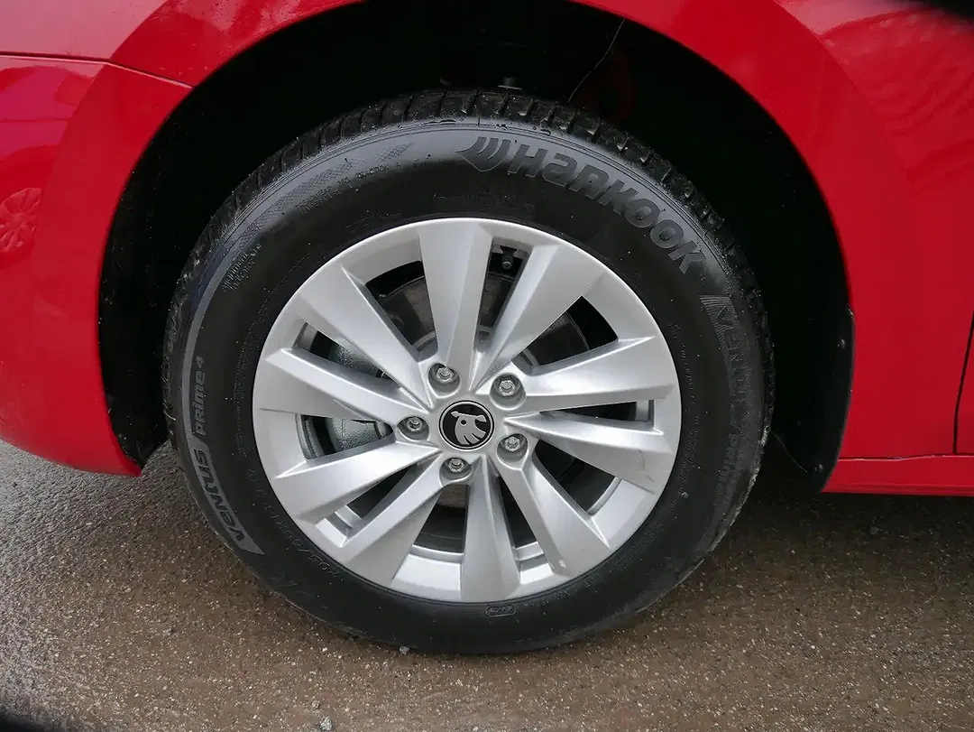 Skoda Octavia - Thumbnail 9