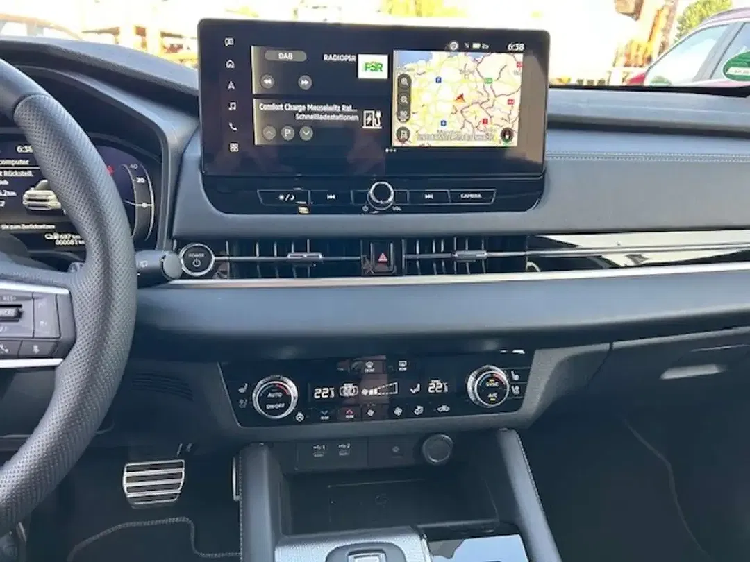 Mitsubishi Outlander - Thumbnail 10