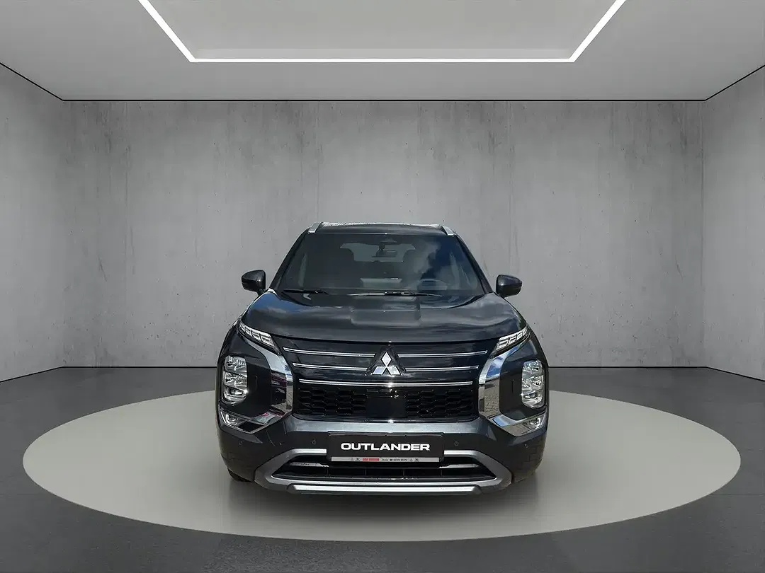 Mitsubishi Outlander - Thumbnail 10