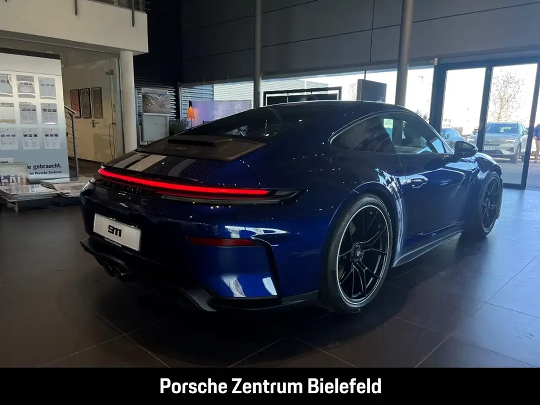 Porsche 992 - Thumbnail 5