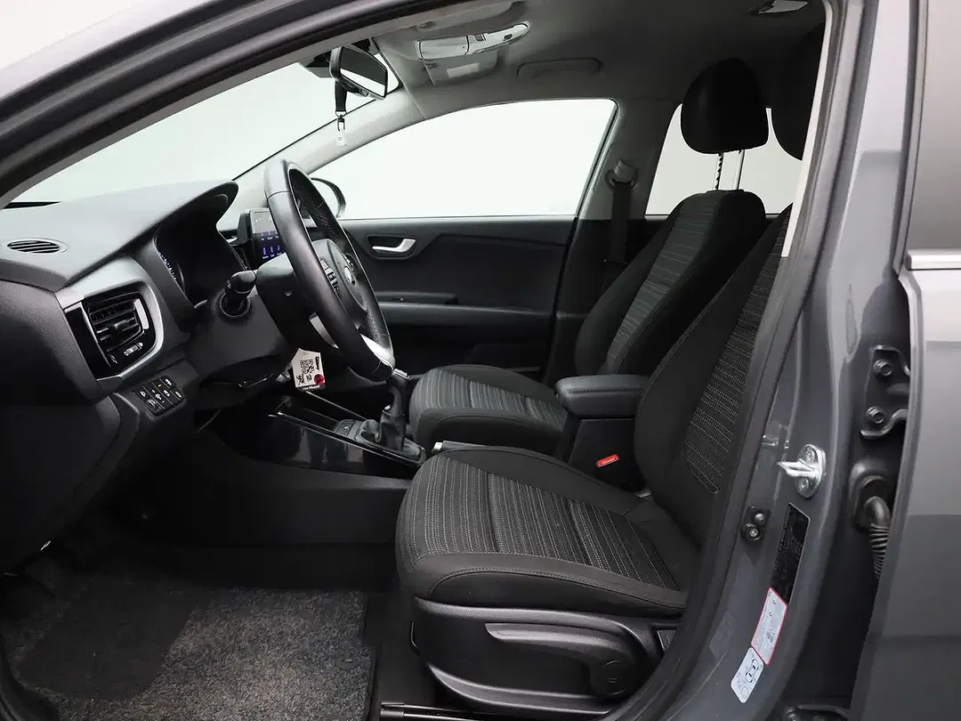 Kia Stonic - Thumbnail 11