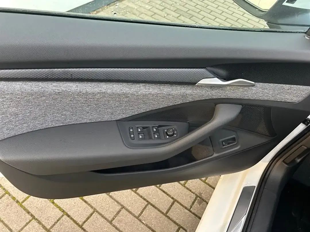 Skoda Superb - Thumbnail 10