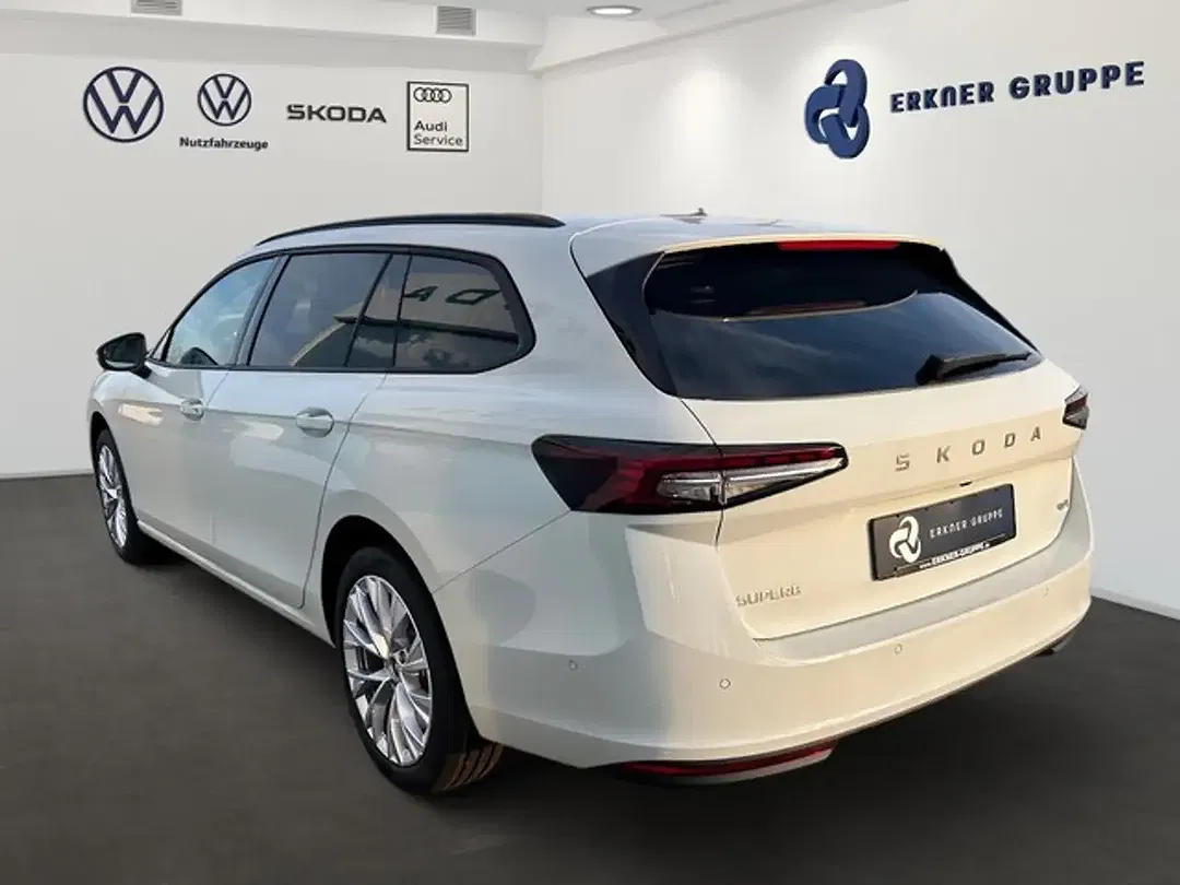 Skoda Superb - Thumbnail 5