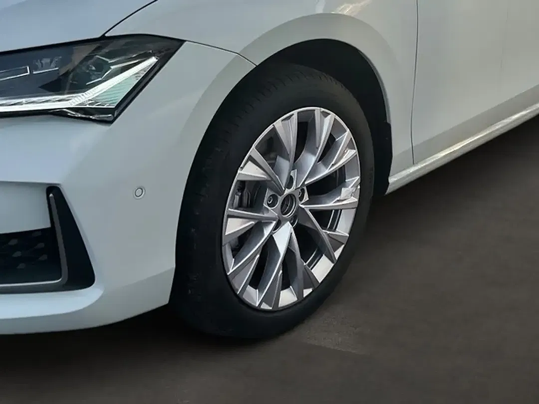 Skoda Superb - Thumbnail 7