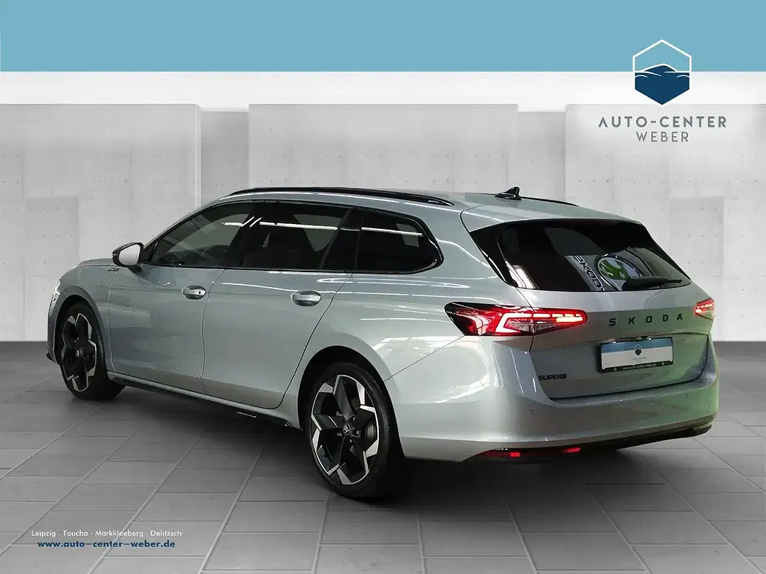 Skoda Superb - Thumbnail 4