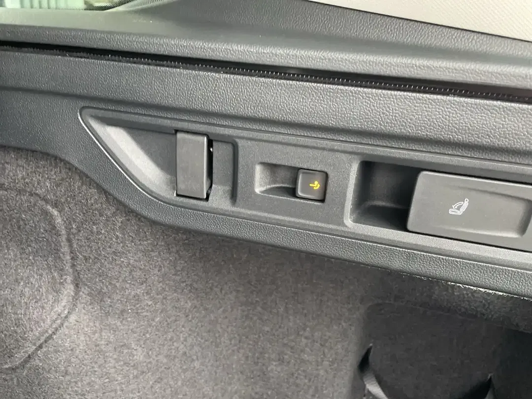 Skoda Superb - Thumbnail 12