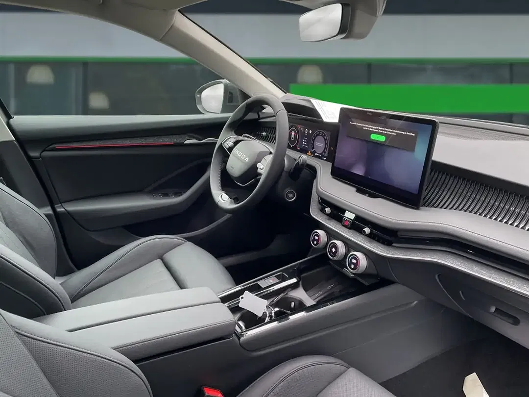 Skoda Superb - Thumbnail 9