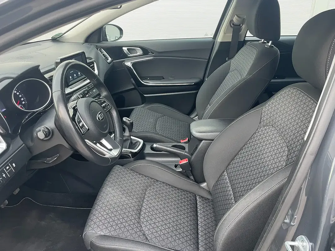 Kia Ceed SW / cee'd SW - Thumbnail 13
