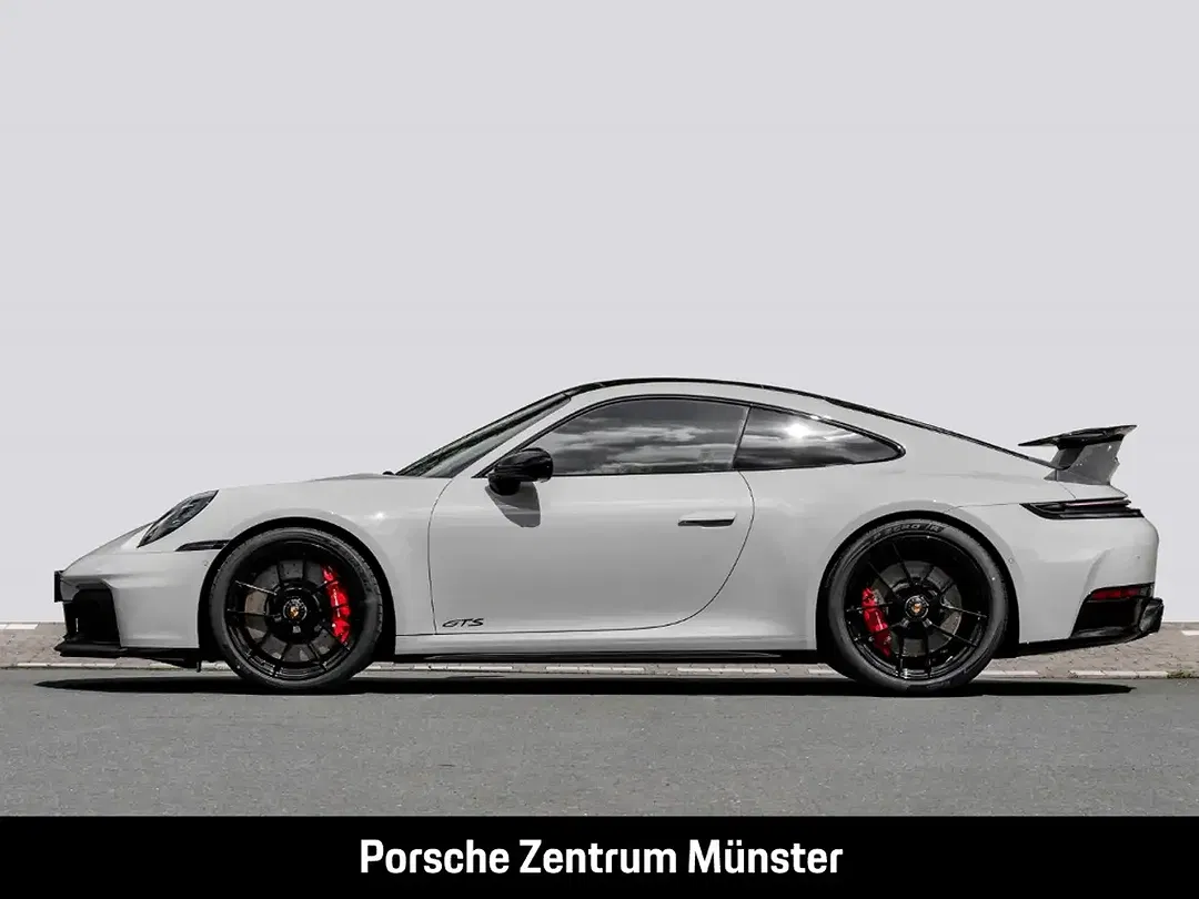 Porsche 992 - Thumbnail 2
