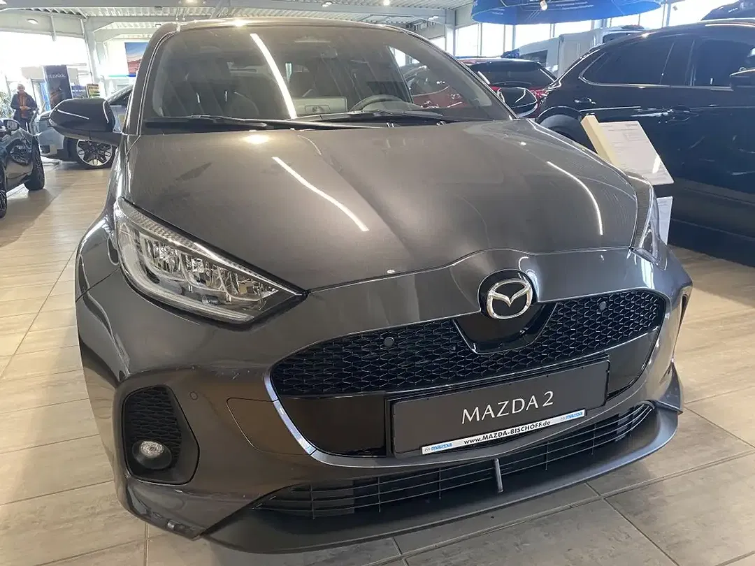 Mazda 2 - Thumbnail 2