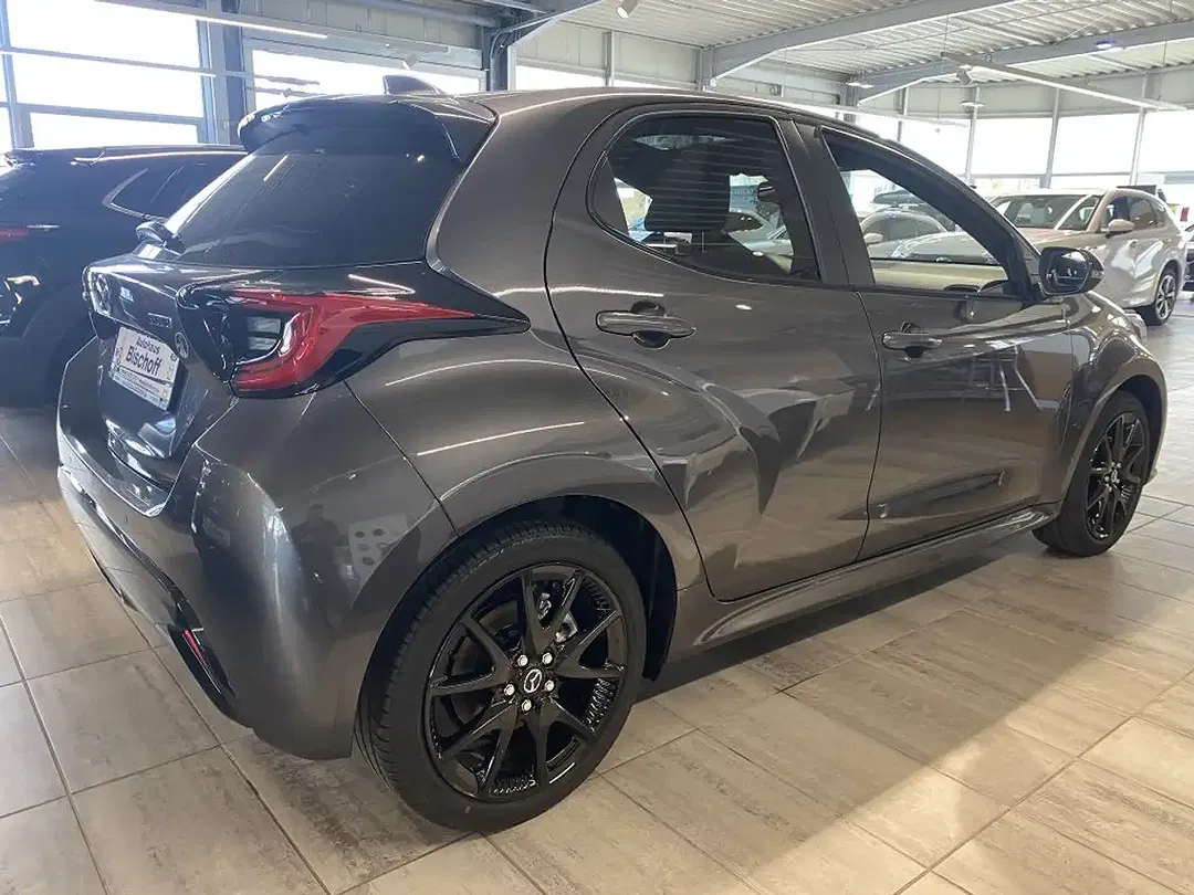 Mazda 2 - Thumbnail 3