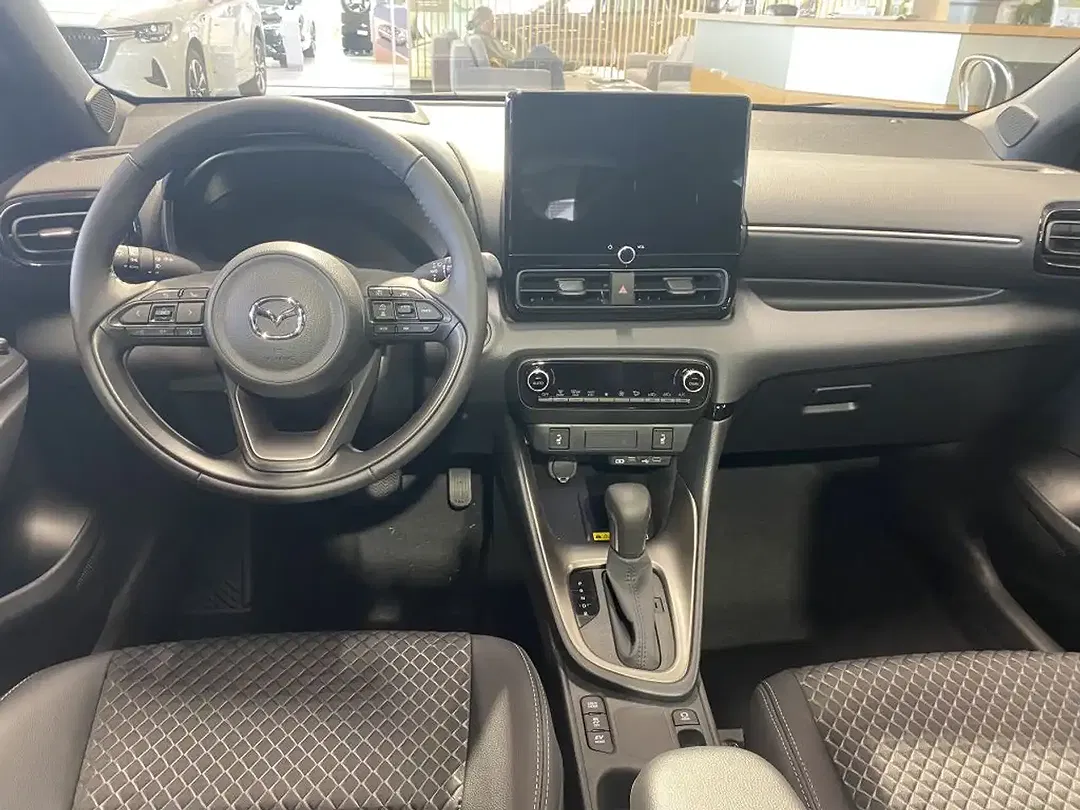 Mazda 2 - Thumbnail 9