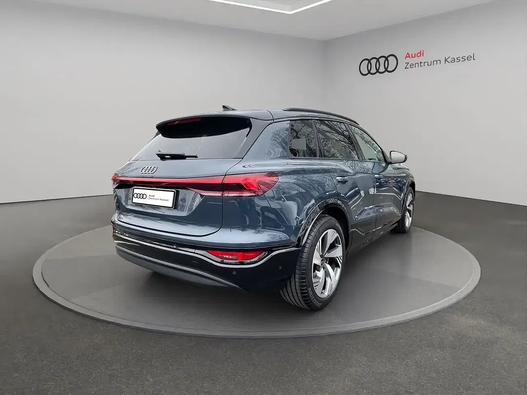 Audi Q6 e-tron - Thumbnail 6