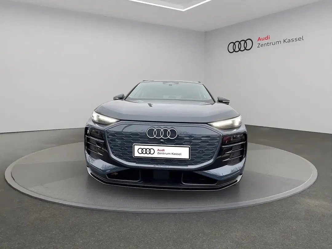 Audi Q6 e-tron - Thumbnail 9