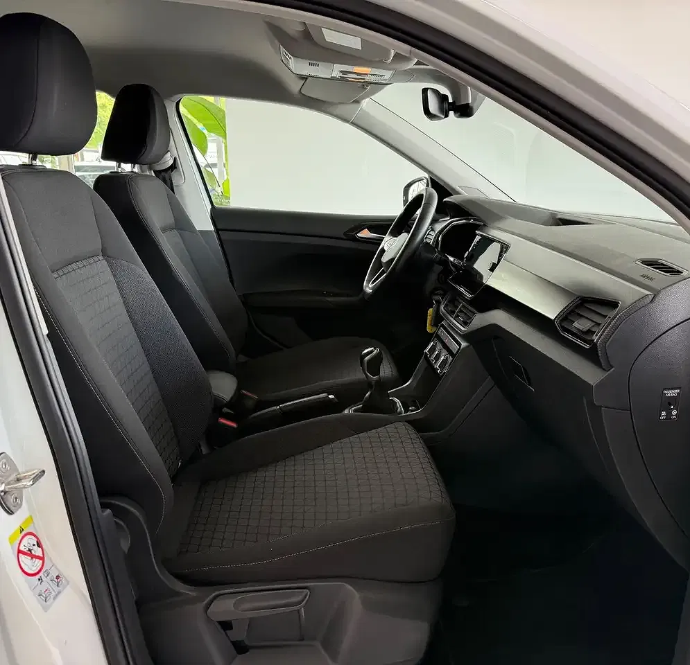 Volkswagen T-Cross - Thumbnail 9