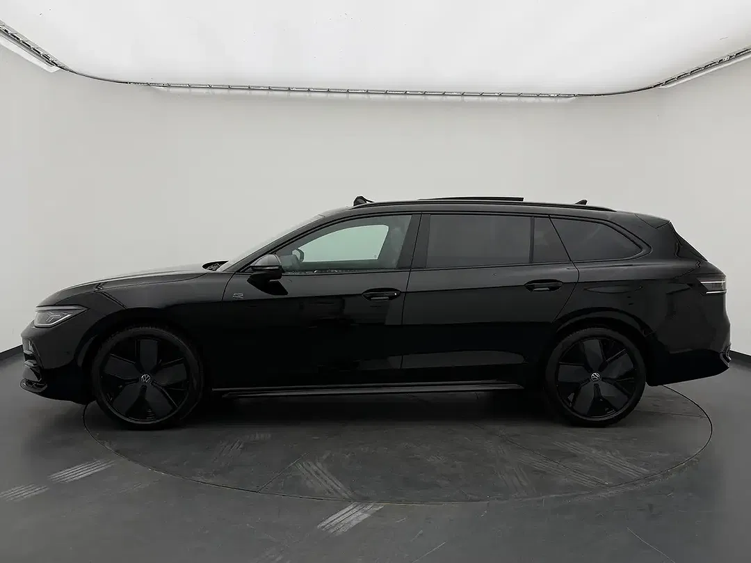 Volkswagen Passat Variant - Thumbnail 14