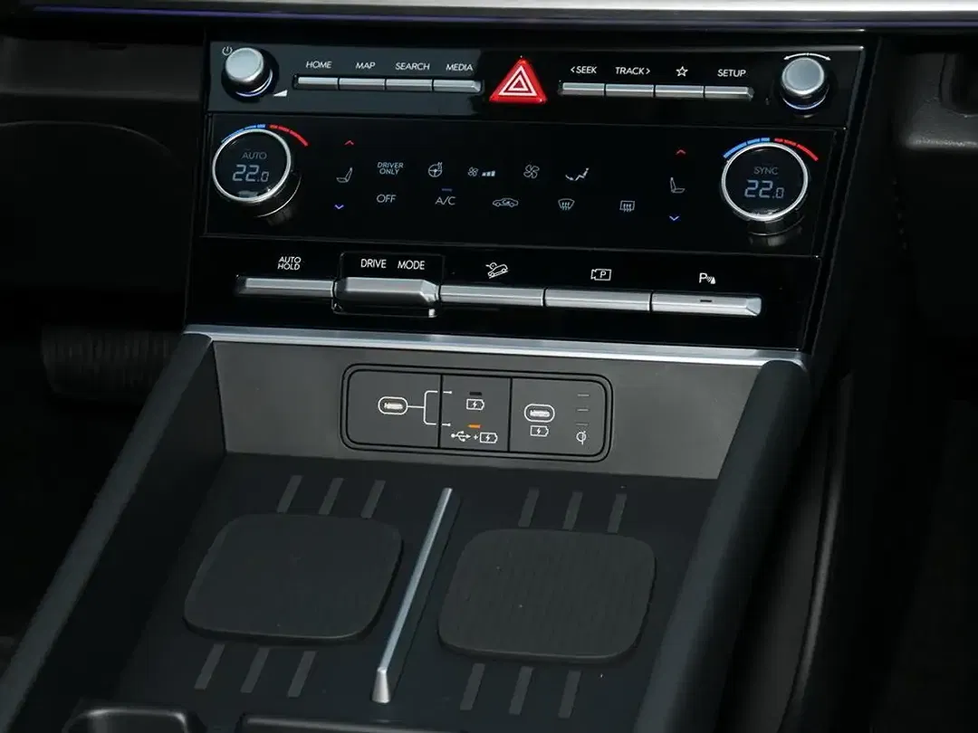 Hyundai SANTA FE - Thumbnail 8