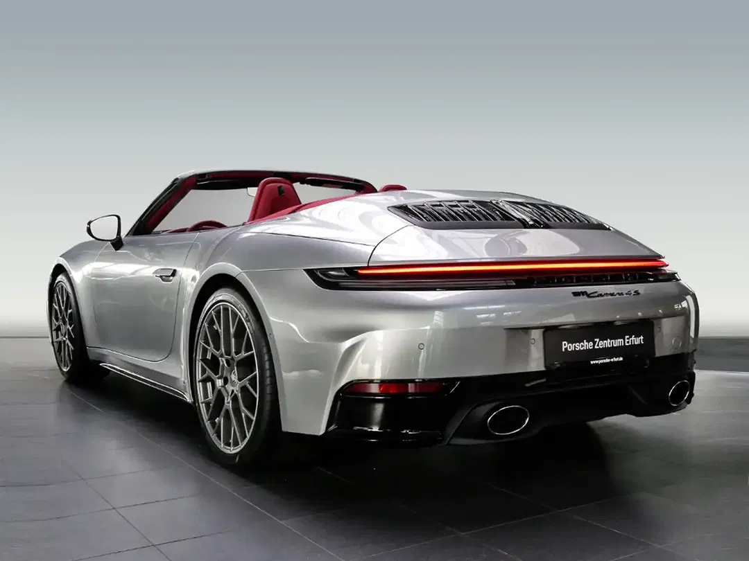 Porsche 911 - Thumbnail 3