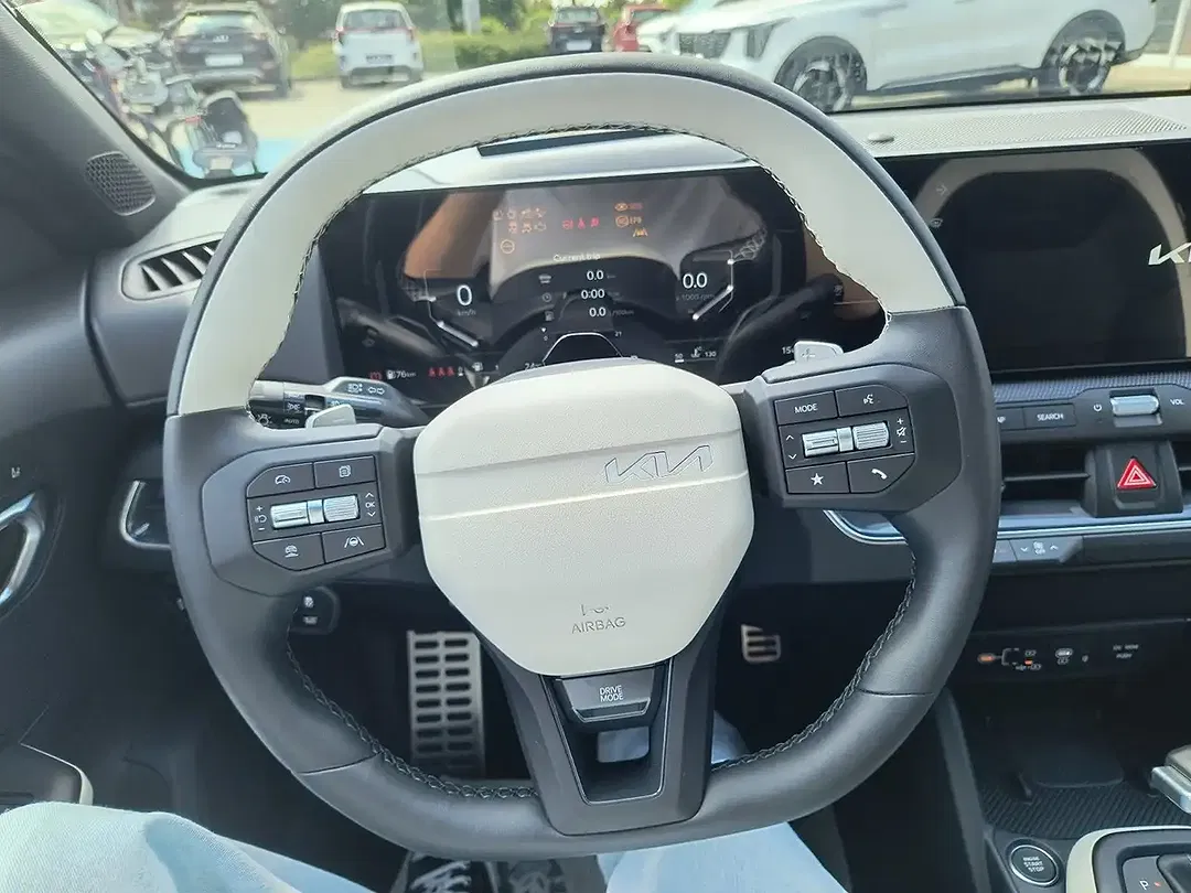 Kia K4 - Thumbnail 15