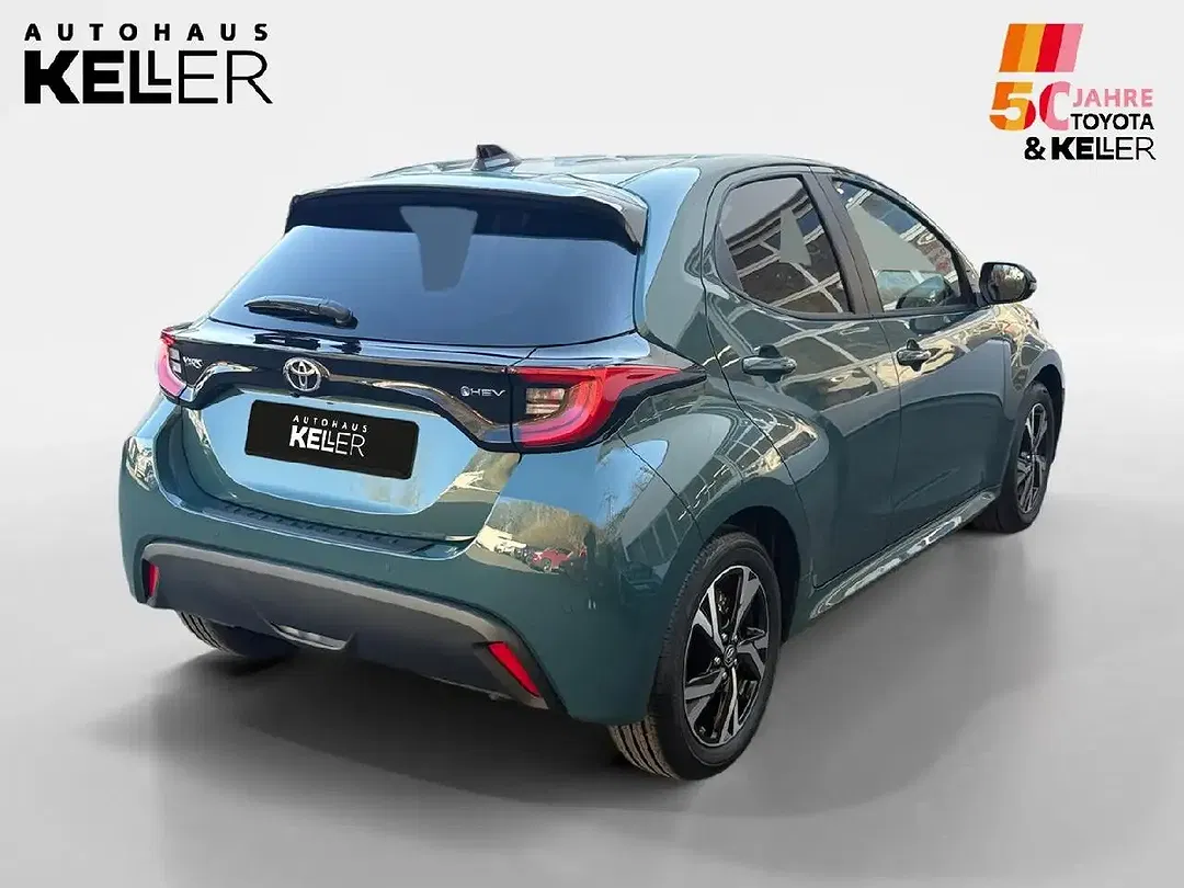 Toyota Yaris - Thumbnail 5