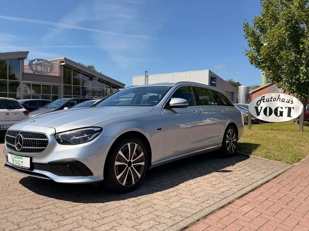 Mercedes-Benz E 300