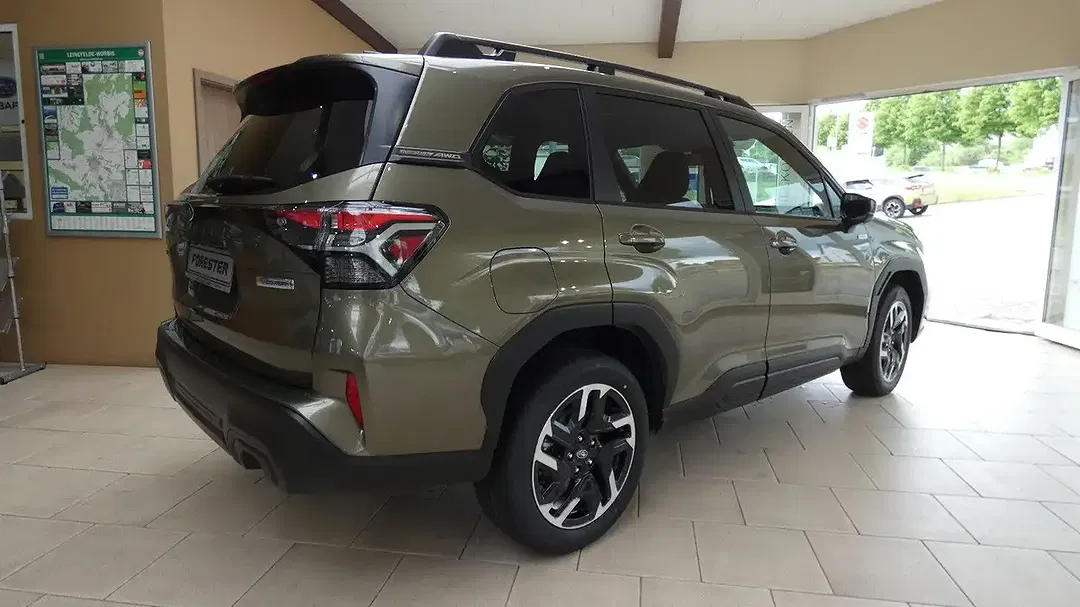 Subaru Forester - Thumbnail 3