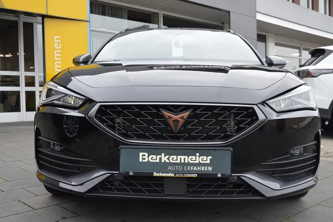 CUPRA Leon - Thumbnail 2