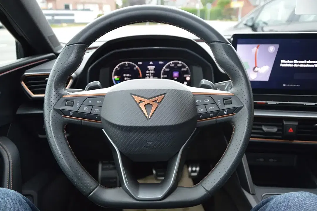 CUPRA Leon - Thumbnail 9