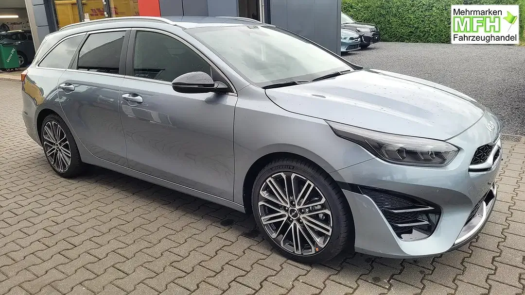 Kia Ceed SW / cee'd SW - Thumbnail 3