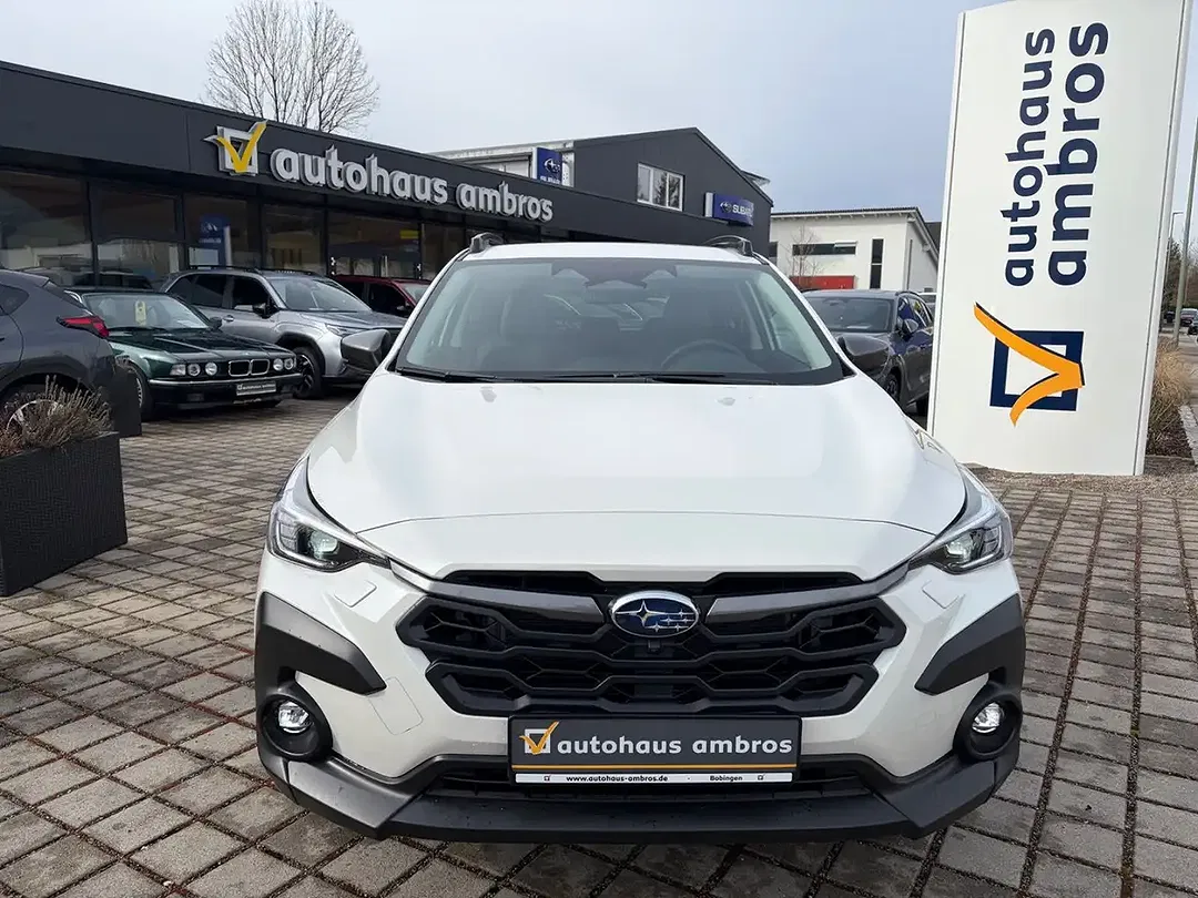 Subaru Crosstrek - Thumbnail 3