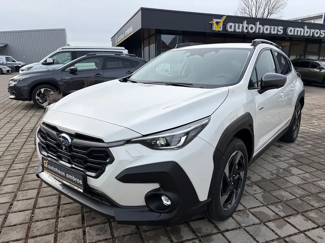 Subaru Crosstrek - Thumbnail 4