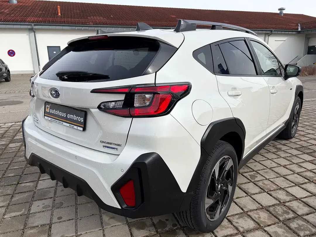 Subaru Crosstrek - Thumbnail 8
