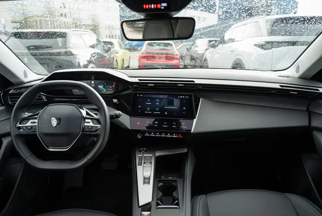 Peugeot 308 - Thumbnail 6