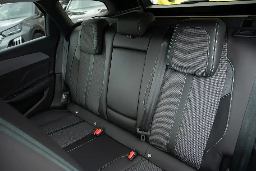 Peugeot 308 - Thumbnail 8