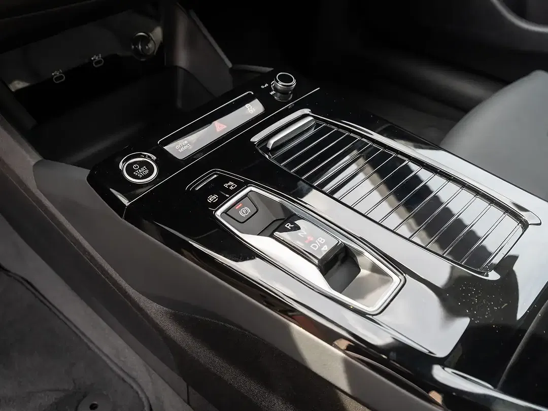 Audi A6 e-tron - Thumbnail 12