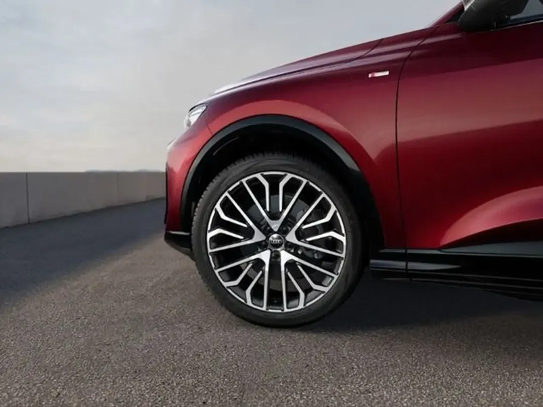 Audi Q5 - Thumbnail 9