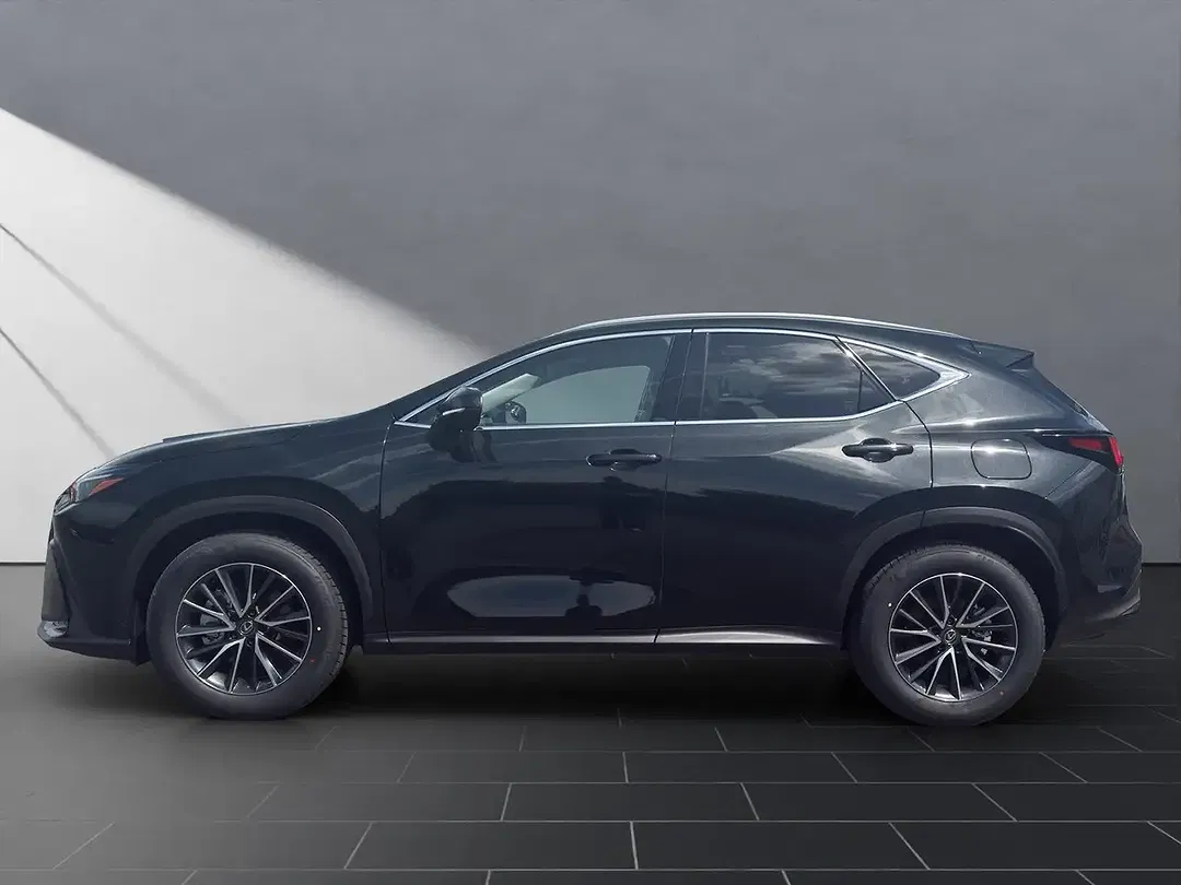Lexus NX 350h - Thumbnail 2