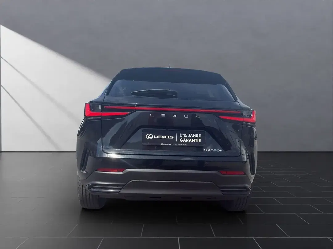 Lexus NX 350h - Thumbnail 4