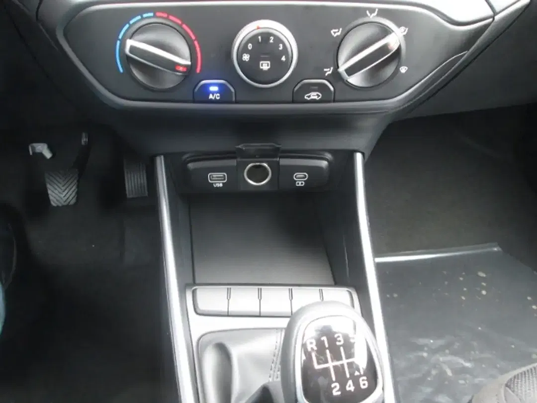 Hyundai i20 - Thumbnail 13