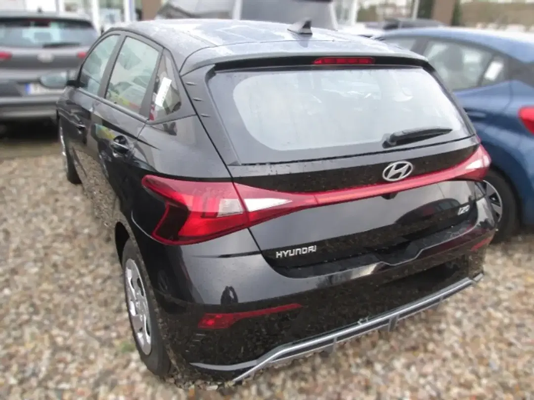 Hyundai i20 - Thumbnail 3
