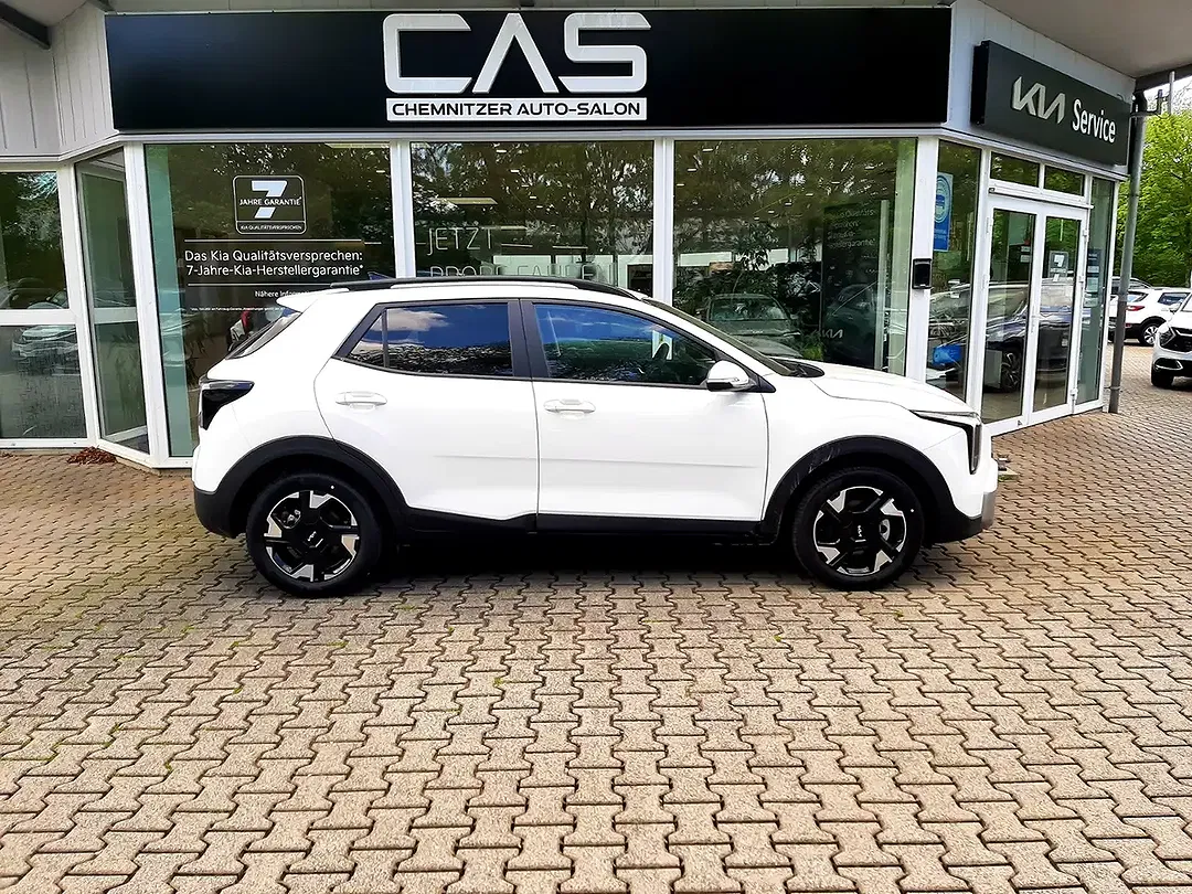 Kia Stonic - Thumbnail 2
